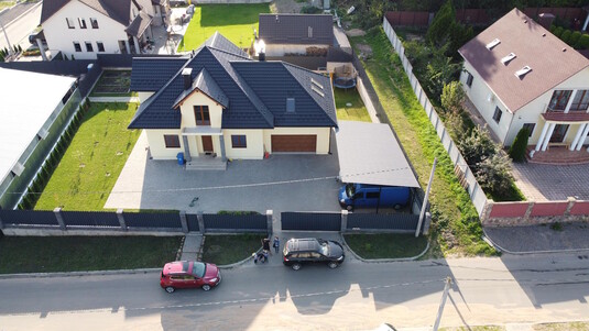 Крыша для дома BUDMAT Venecja Черный X-Matt 015 - фото 1